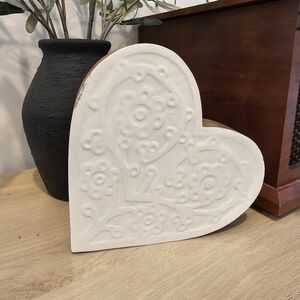 Acacia wood heart with lace detail